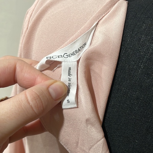 BCBGeneration baby pink long sleeve mini shift dress - Picture 5 of 5